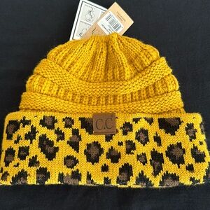 CC Beanie Hat (messy bun, tail)